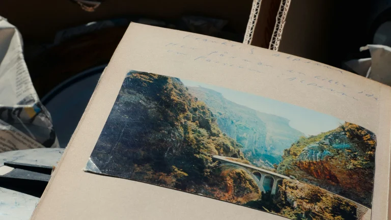 De l’événement au souvenir: transformer des moments en albums, tirages et vidéos